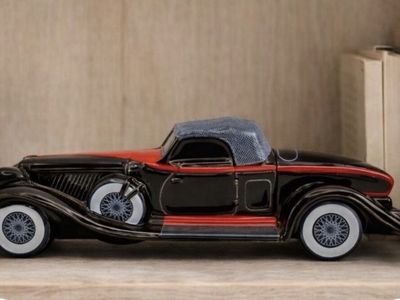 Vintage "Avon" Auburn Auto 1932