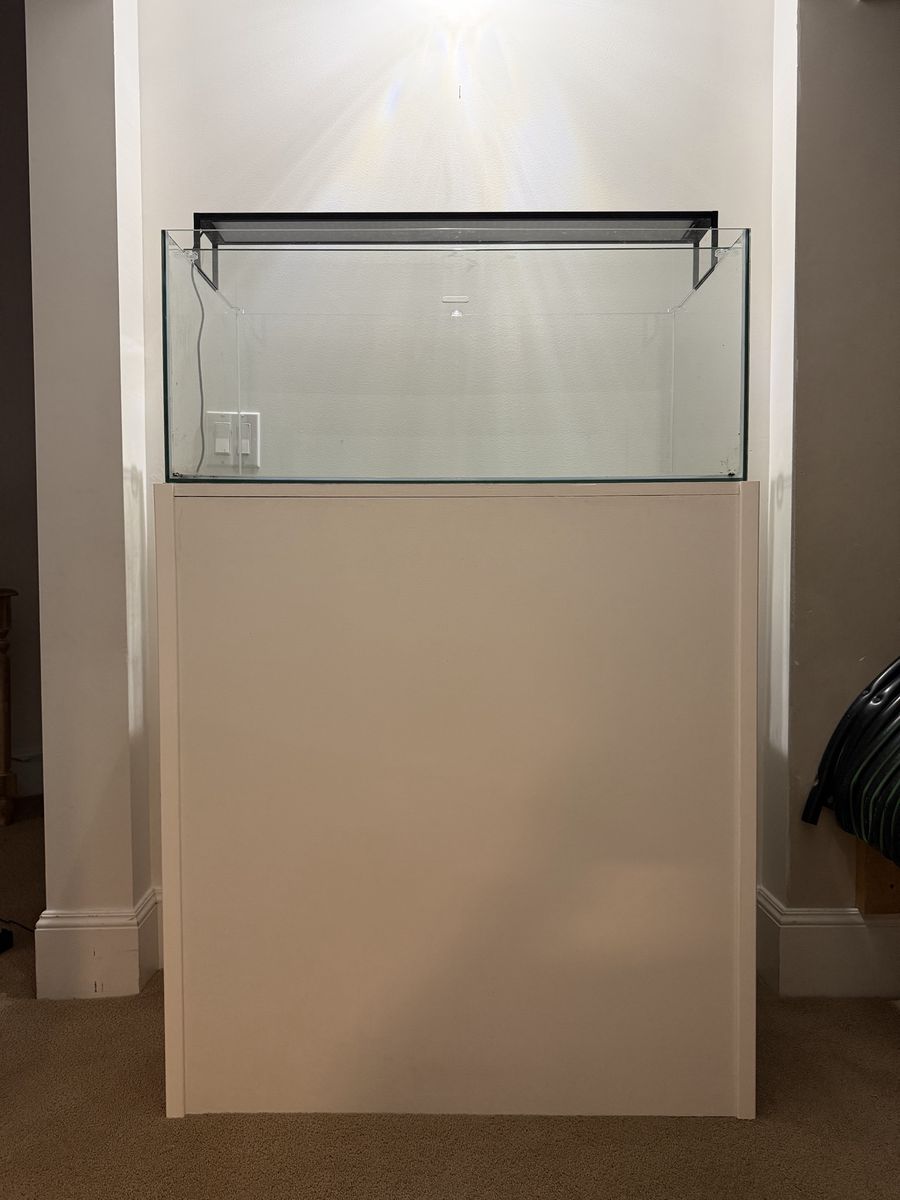 38 gallon aquarium + stand/light