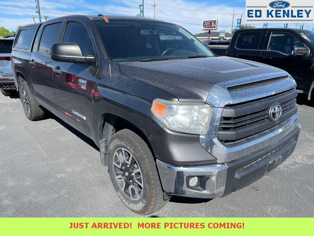 2015 Toyota Tundra SR5