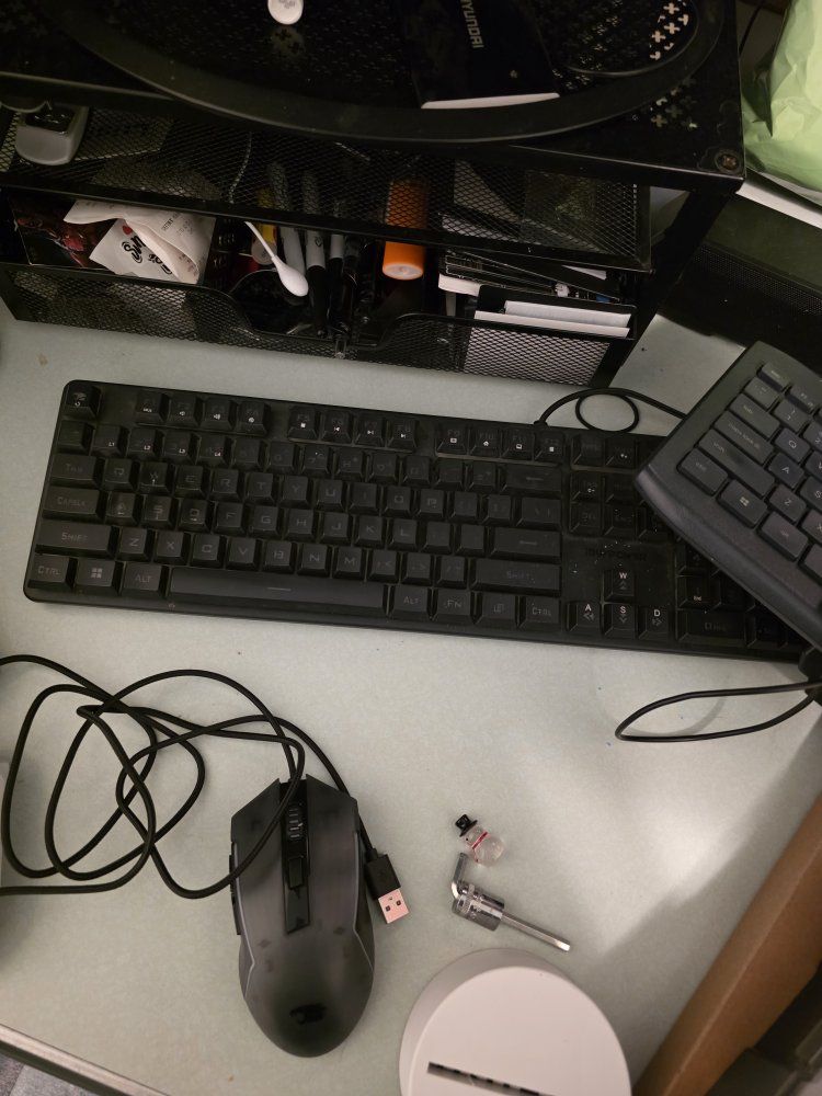 Main image 4