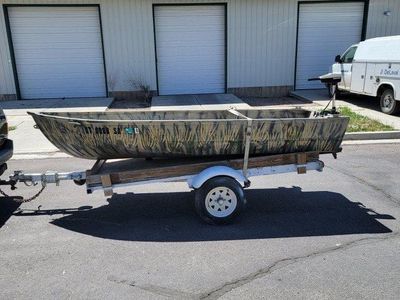 12 Aluminum Fishing Boat
