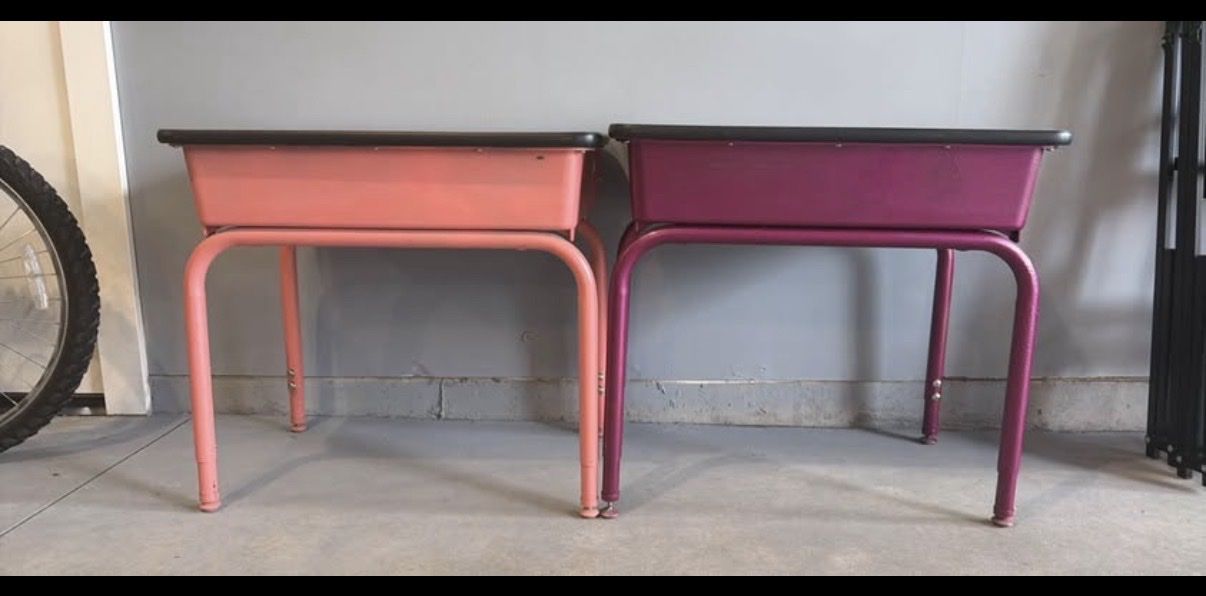 Personal desk