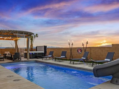 Paseos 1373~Crimson Ridge