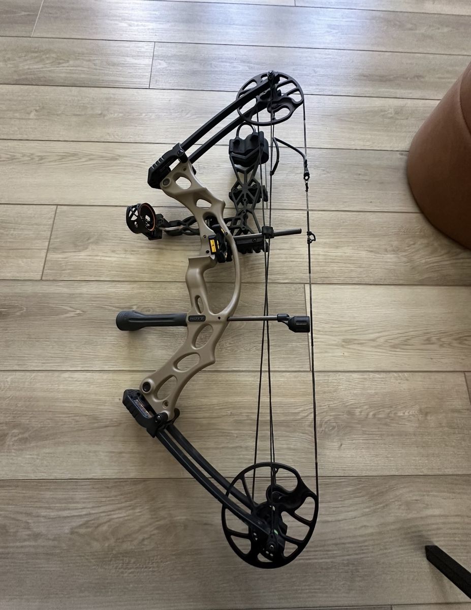 Youth Hoyt Kobalt Bow