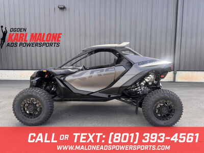 2026 Can-Am® Maverick R X RS with Smart-Shox Triple Black