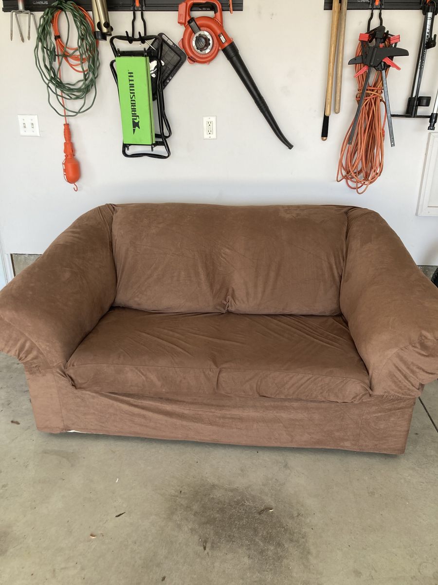 Love seat