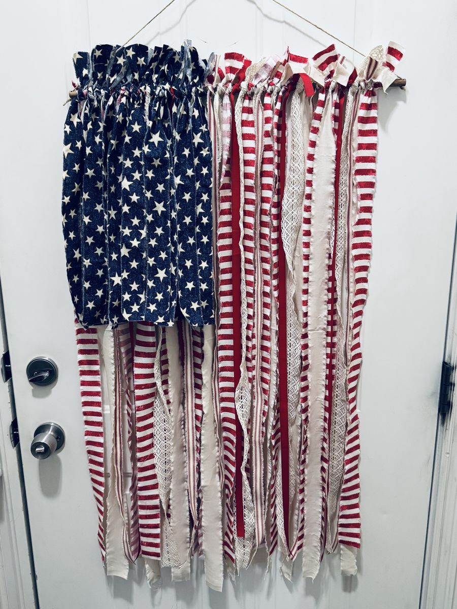 Handmade American Flag Fabric Rag Garland Bunting - Rustic Patriotic Home Decor Wall Hanging