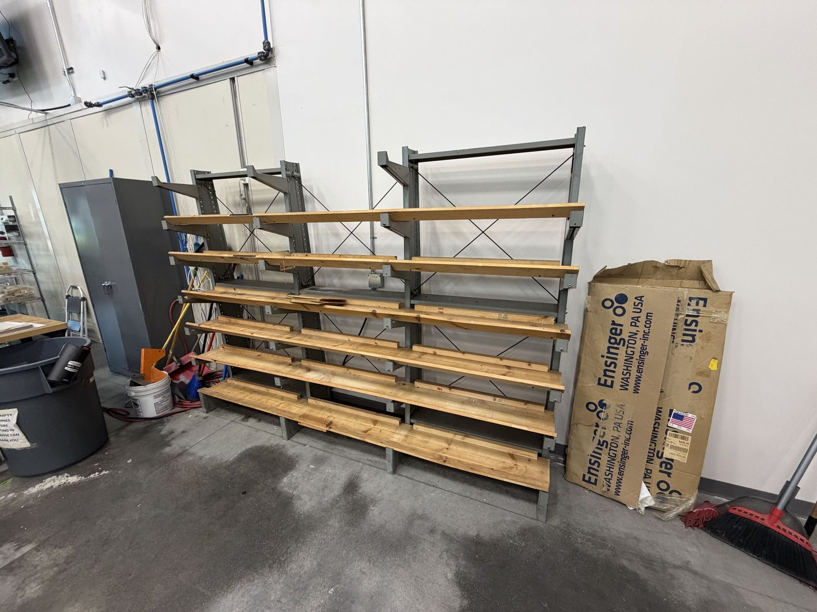 Industrial Metal Cantilever Storage Shelving with Wooden Planks