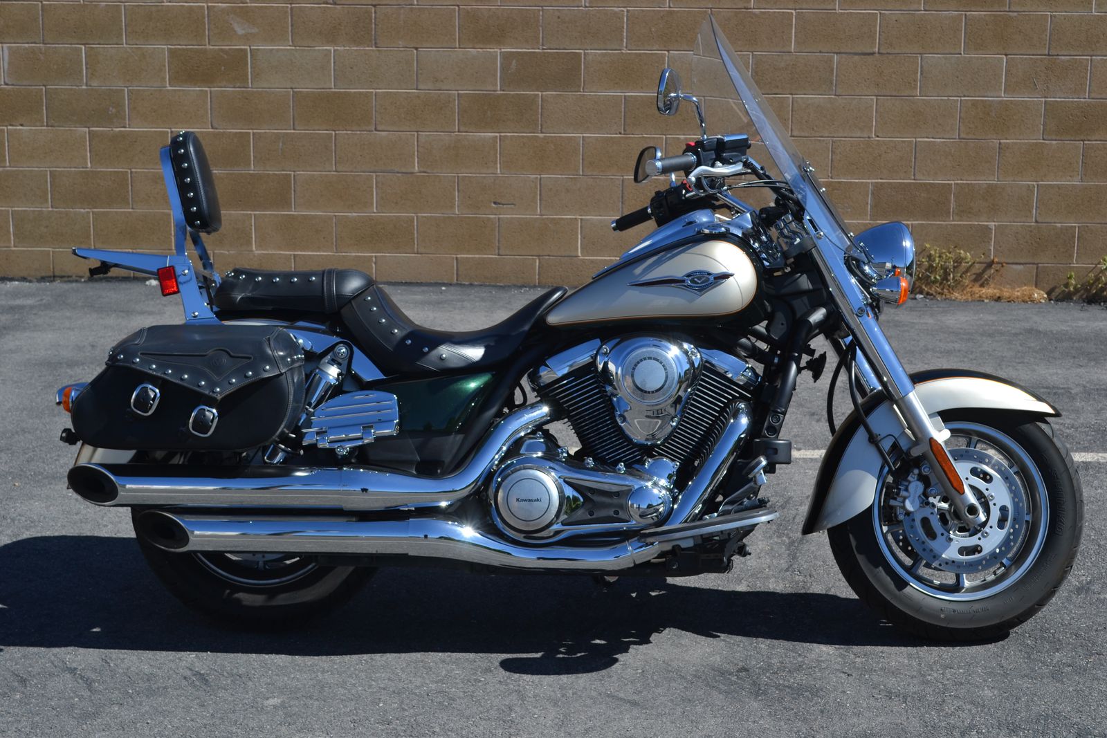 2009 Kawasaki Vulcan 1700 LT - Touring Cruiser