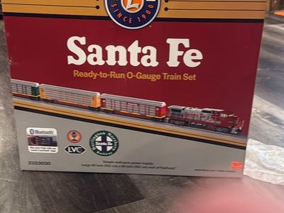 Lionel Santa Fe Ready-to-Run O-Gauge Train Set with Bluetooth LionChief App Control - New