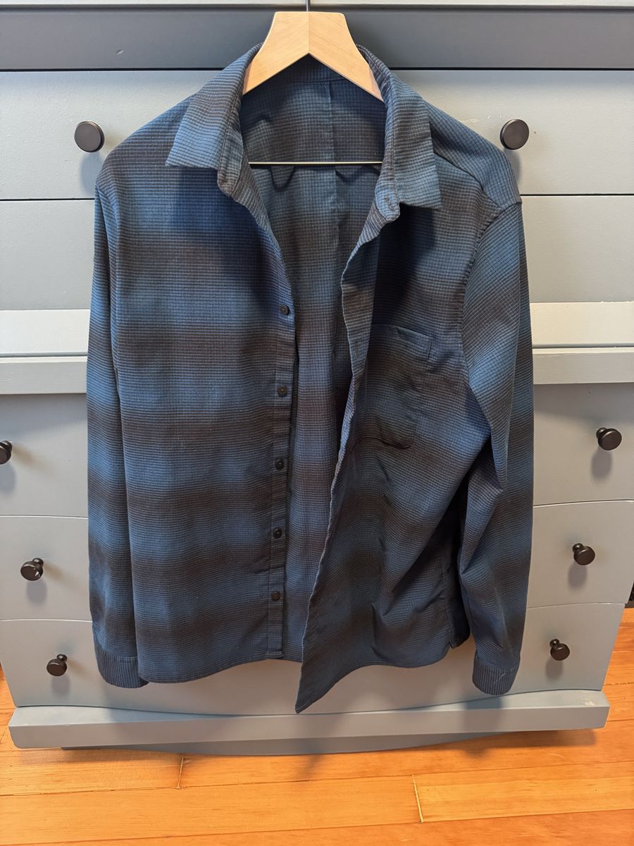 Lululemon Men’s Flannel Large