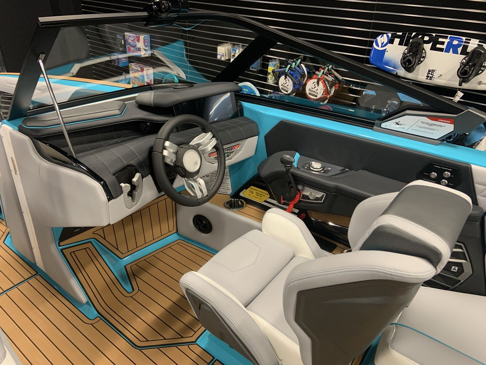 Main image 5