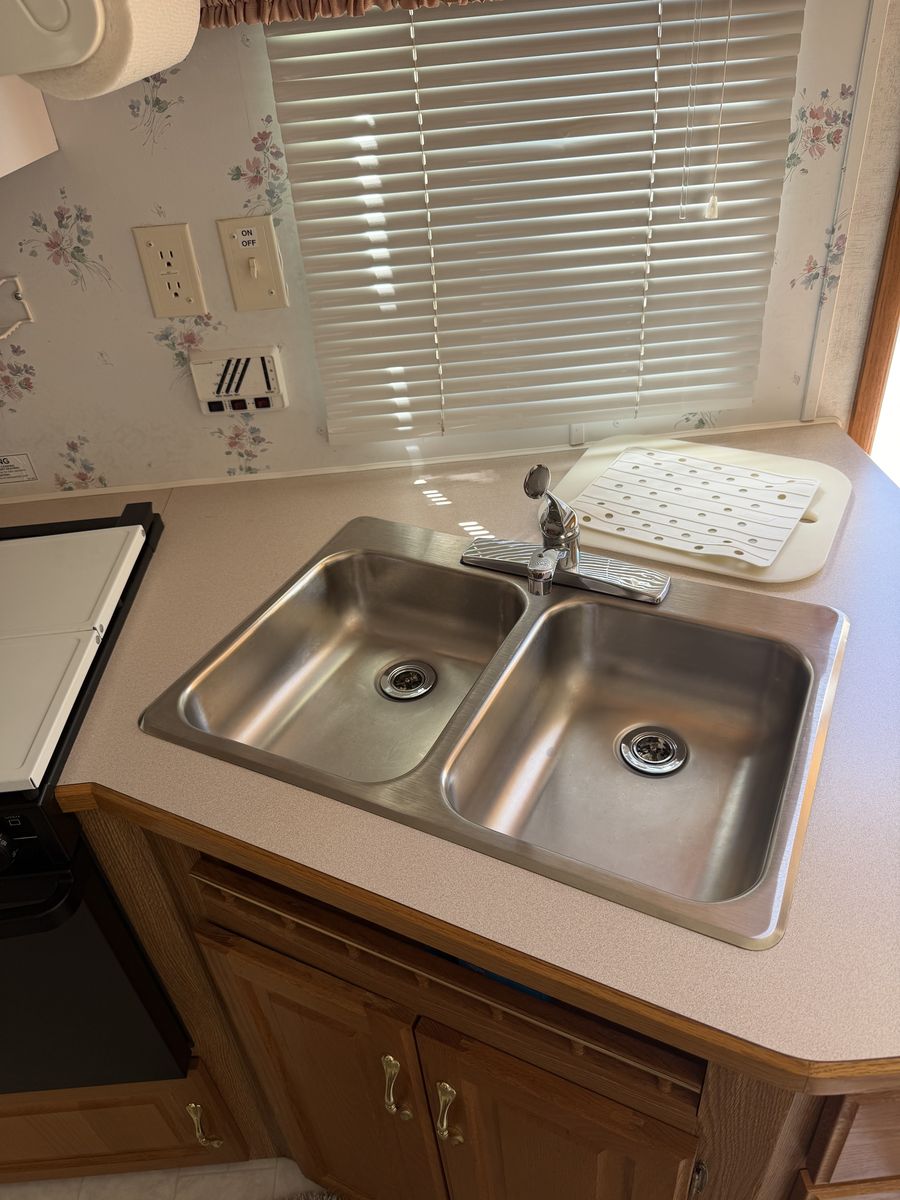 Main image 18