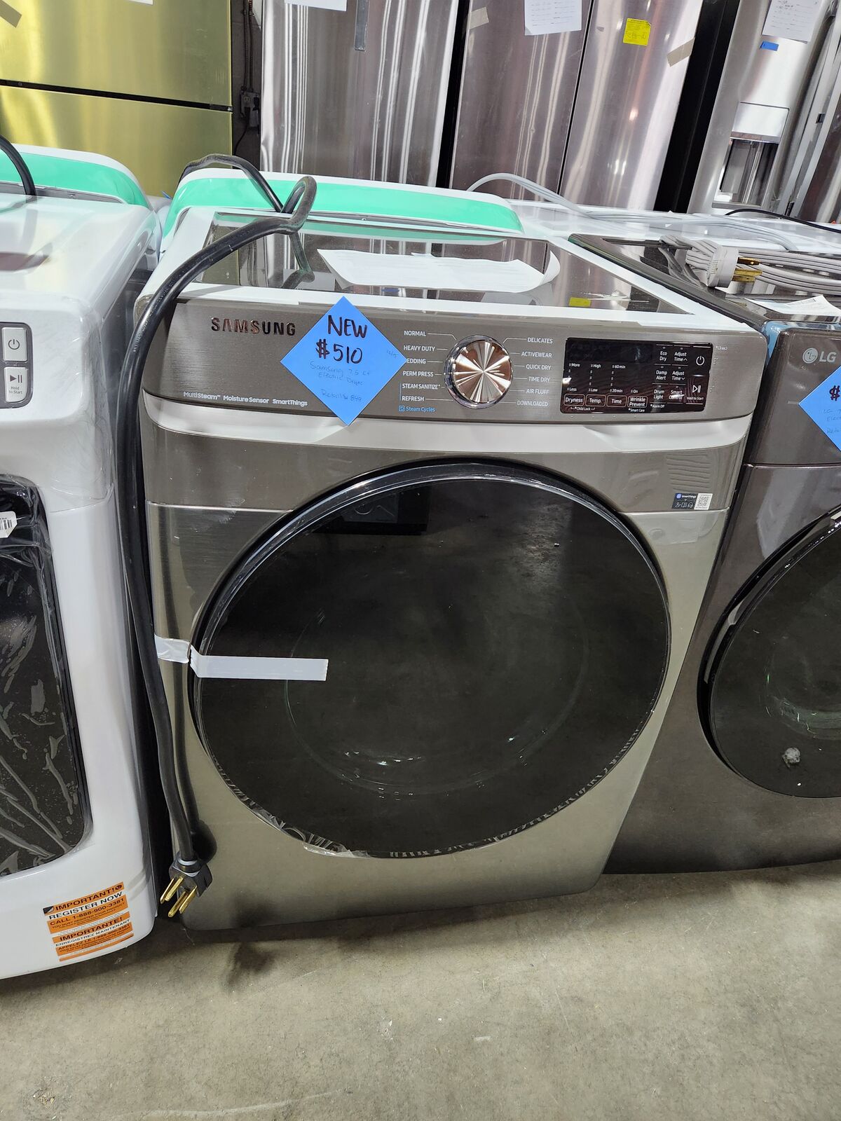 STUNNING BRAND NEW! SAMSUN 7.5 CF FRONTLOAD DRYER!