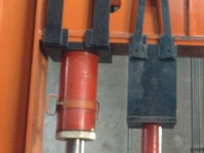 200 ton cylinder, lightly used.
