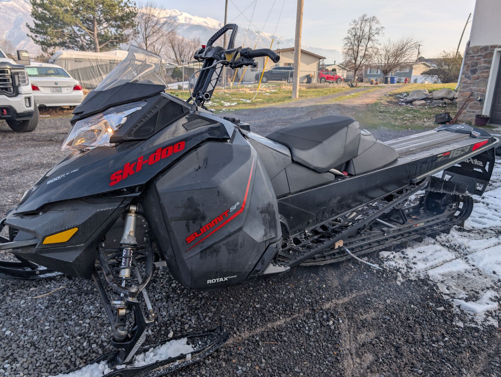 2016 Ski-Doo Summit SP 800R E-TEC 163 – 933 Miles – BRAND NEW Factory Engine – Clean Title – Ogden
