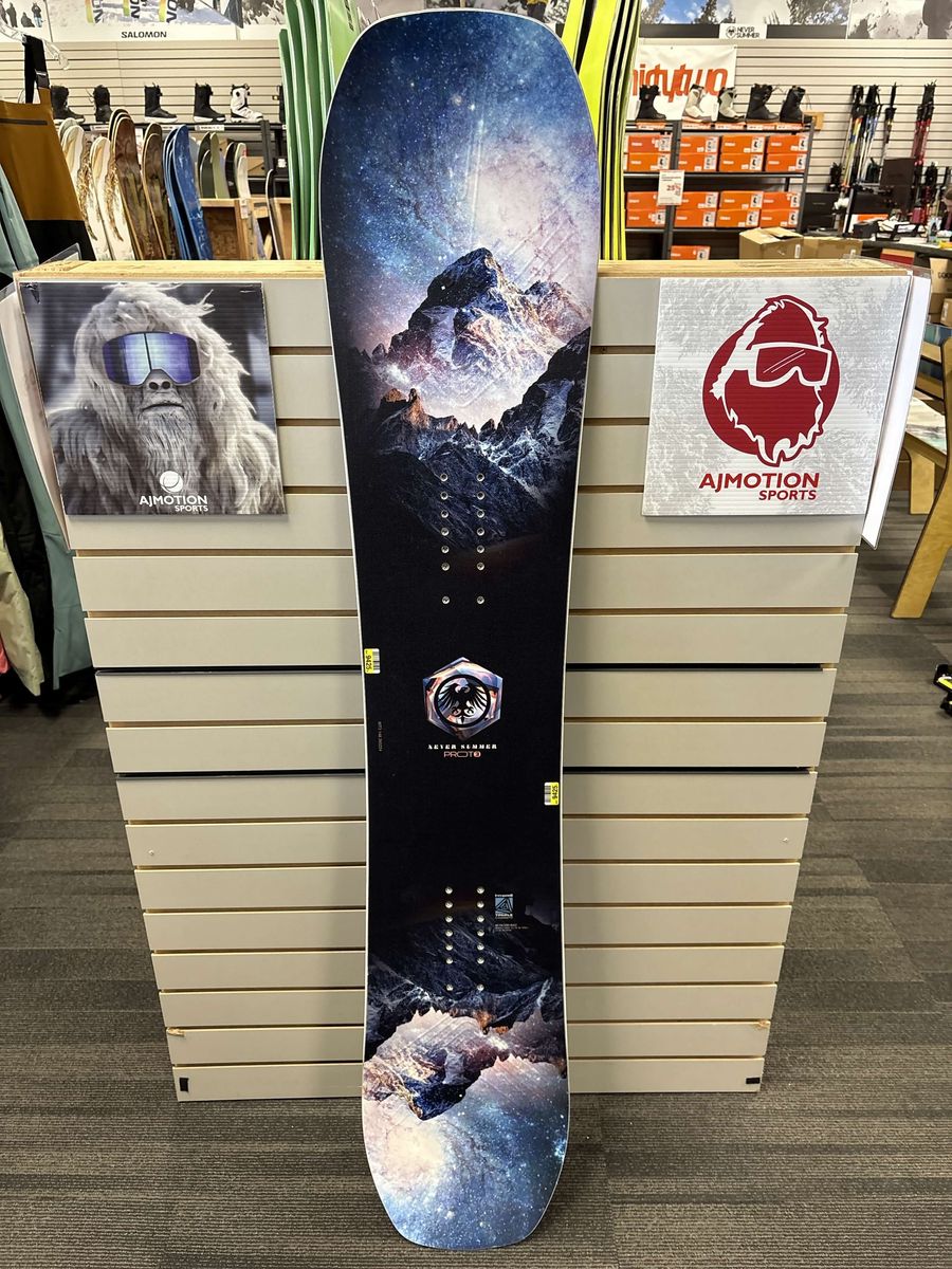 Never Summer W's Proto Type 3 148cm Snowboard - Lightly Used (2026)