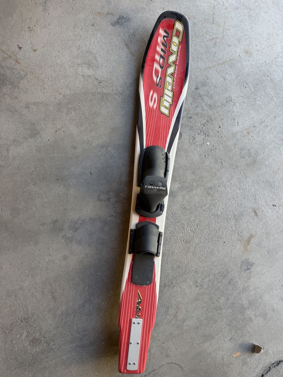 Connelly Mid S Super Sidecut Water Ski Red/White/Black - Used