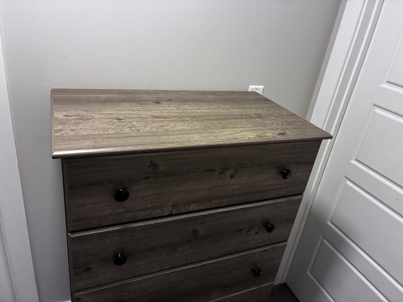 Main image 4