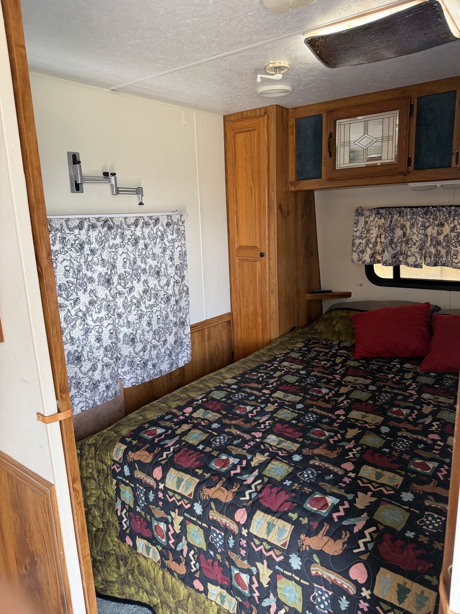 Main image 12
