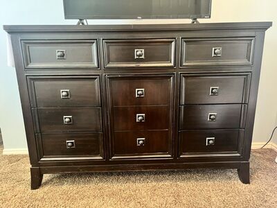 Solid Wood Dresser, Excellent Condition