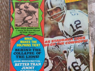 Ben Strong Series Football Special Issue October 1972 Magazine Staubach