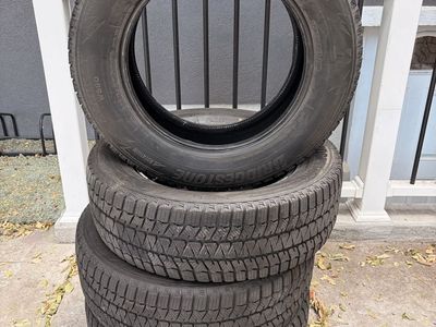 Set of 4 Bridgestone Blizzak WS90 Winter Tires 225/65R17 102H