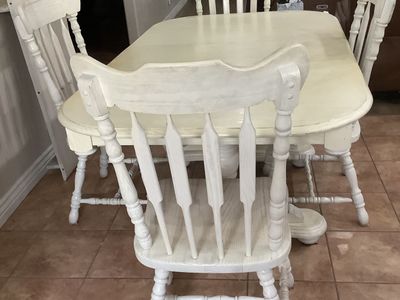 Off-White Solid Oak Dining Table and 4 Chairs Set