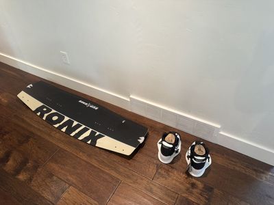 Ronix supreme and district boots