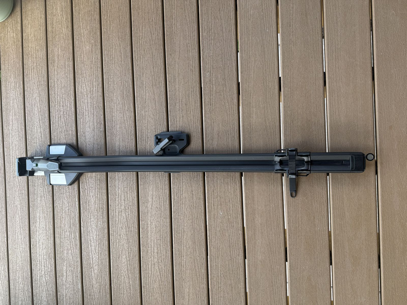 Thule TopRide 568 Roof Bike Rack – Thru-Axle / Quick Release – Lock & Key