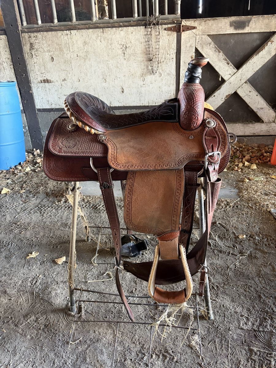 Corriente 16” Saddle 