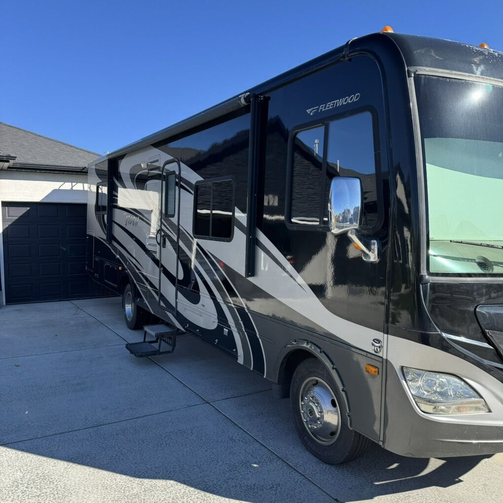 2013 Fleetwood Storm