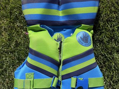 Body Glove Infant Life Vest US Coast Guard Approved Less Than 30lbs Blue Green Striped
