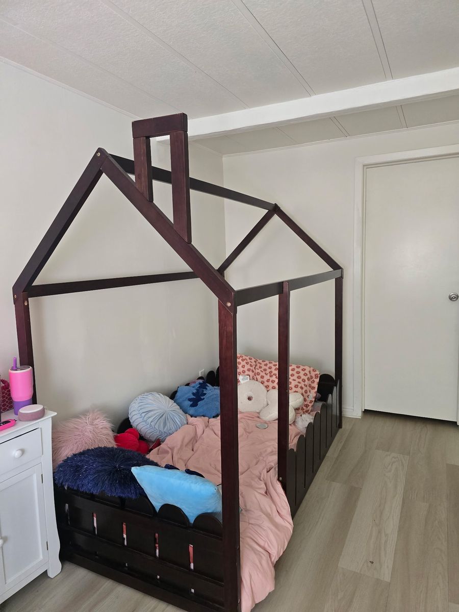 Kids bed