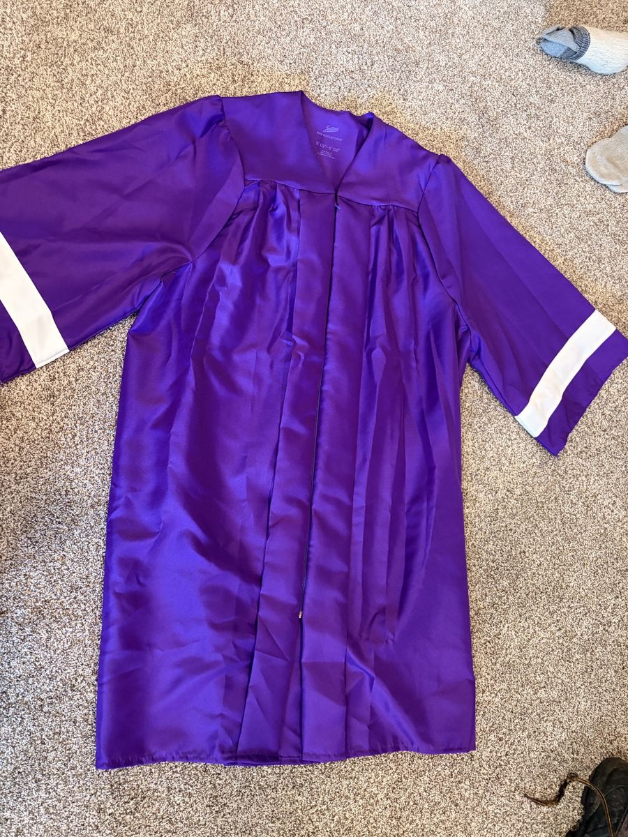 Graduation gown