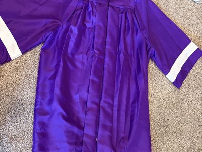 Graduation gown