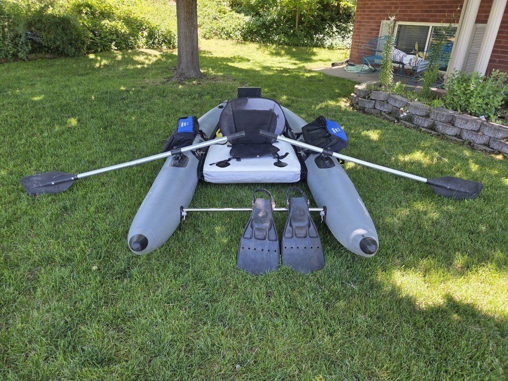 Pontoon Boat.