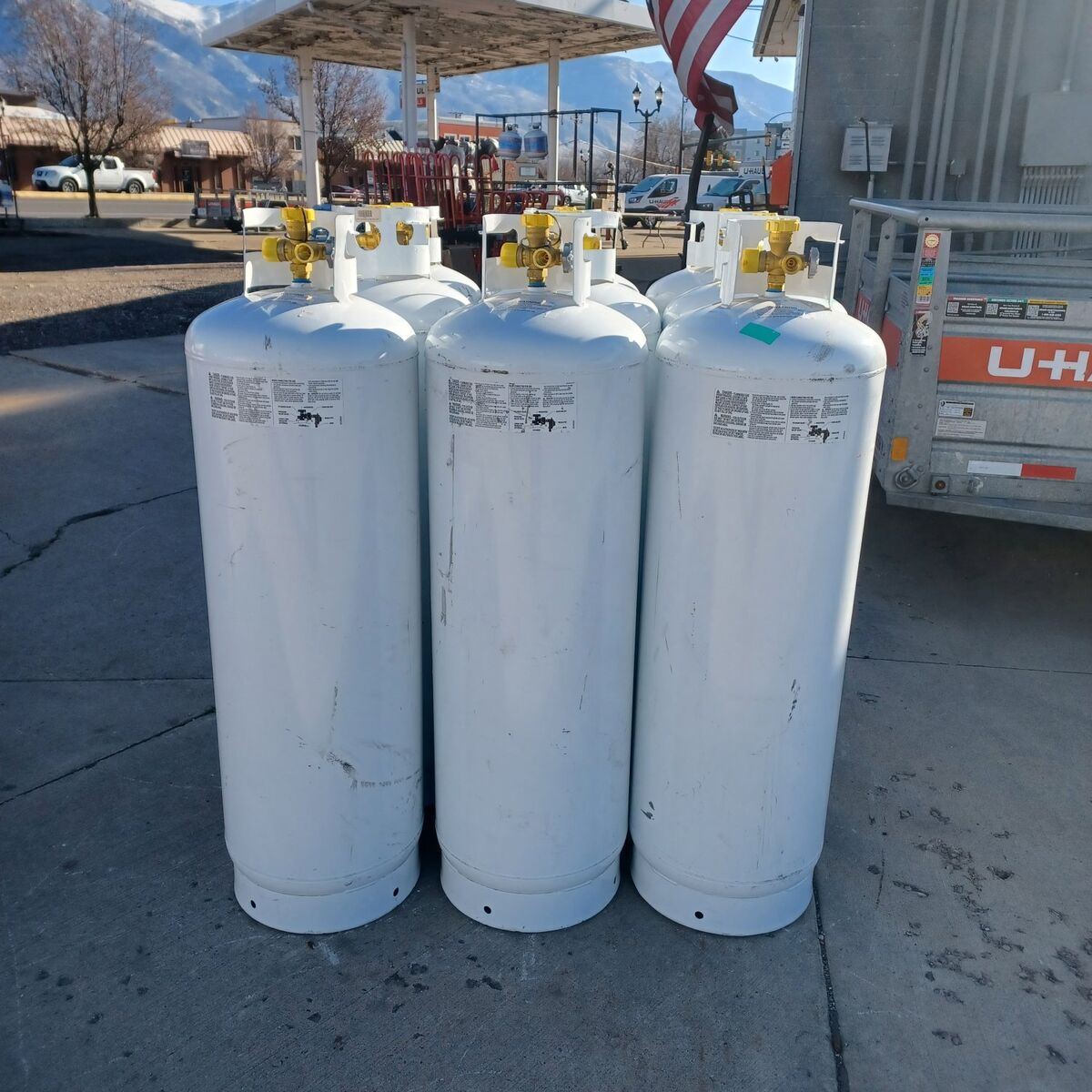 FULL brand new 100 lb propane tank