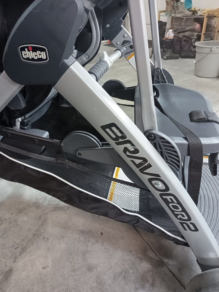 Chico bravo 2 seat stroller