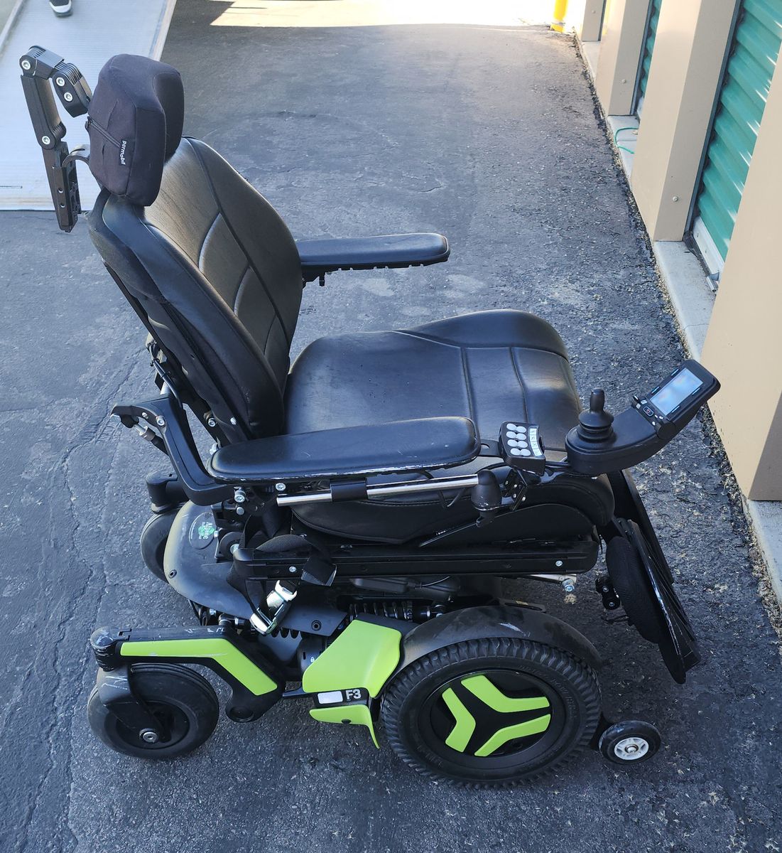 Electric scooter