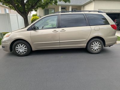 2007 Toyota Sienna CE 8-Passenger
