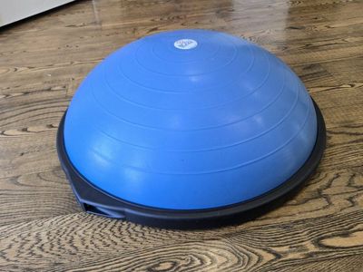 BOSU Balance Trainer Blue Half Ball Stability Exercise Yoga Core Workout