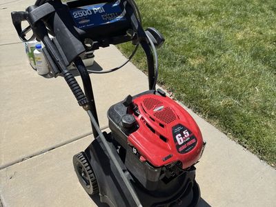 6.5 hp Briggs and Stratton VR2500 Pressure Washer 2500 psi