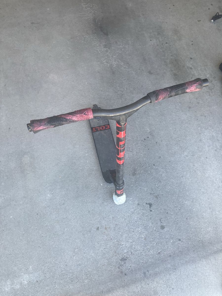 Colt Tramp Scooter