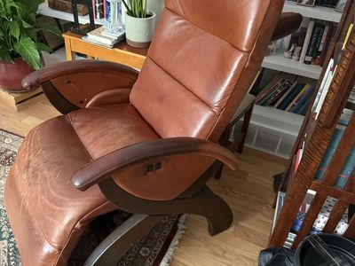 Zero gravity chair