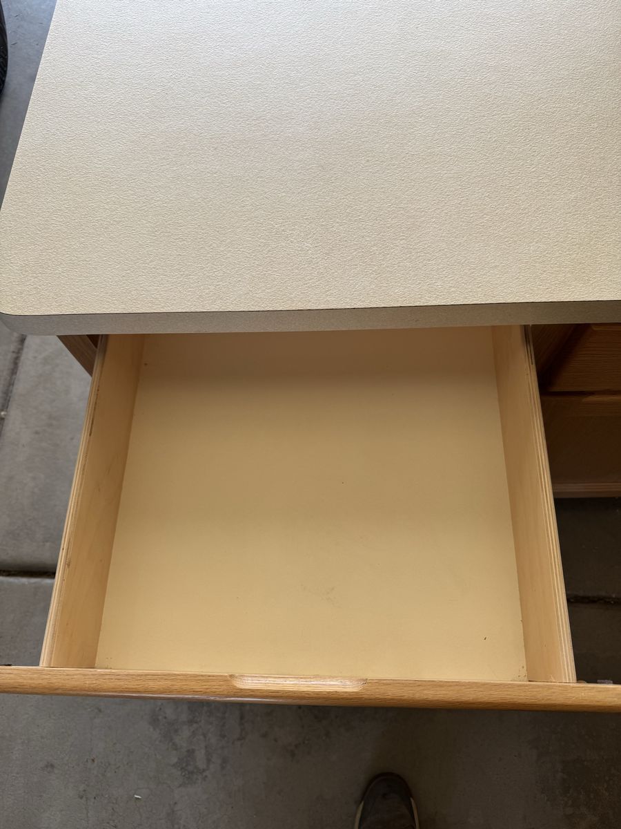 Main image 4