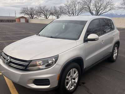 2013 VOLKSWAGEN TIGUAN 2.0T SE 4Motion