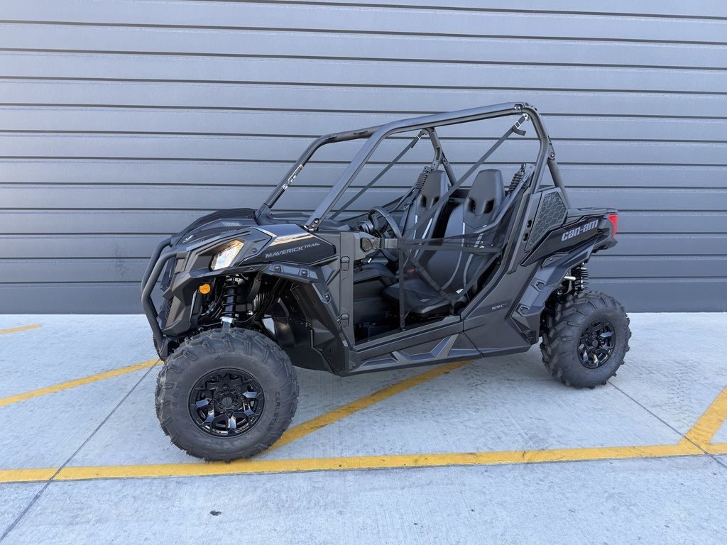 2026 Can-Am® Maverick Trail DPS 700