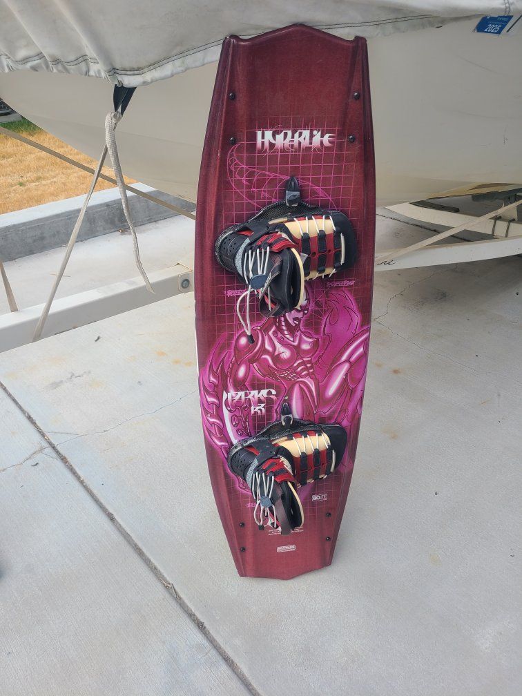Main image 4