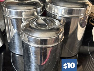 Kitchen canisters